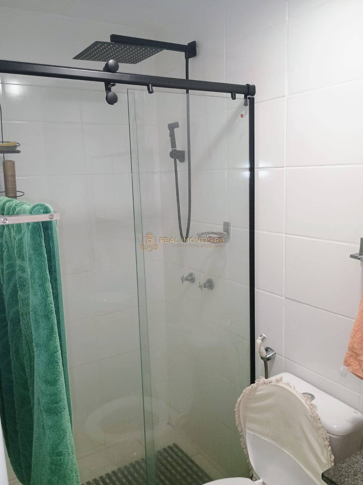 Apartamento à venda e aluguel com 3 quartos, 75m² - Foto 4