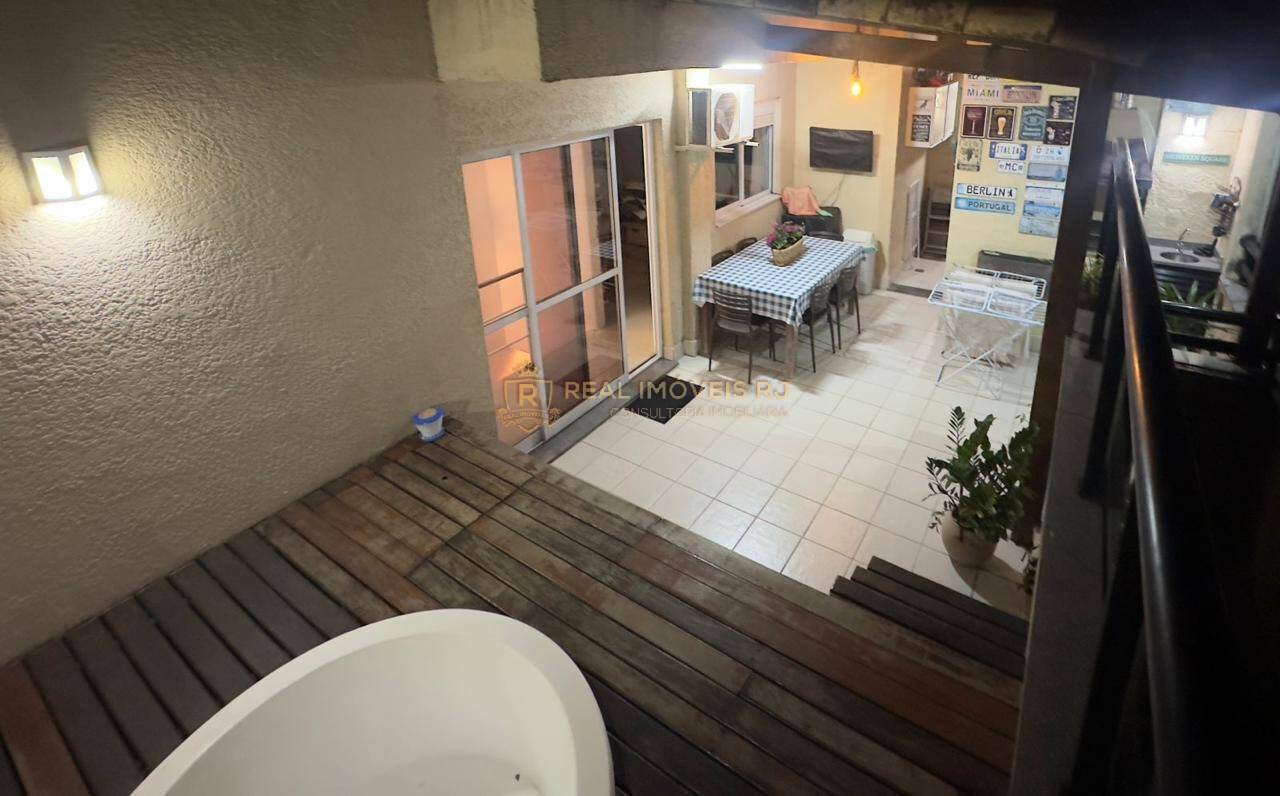 Cobertura à venda com 3 quartos, 112m² - Foto 2