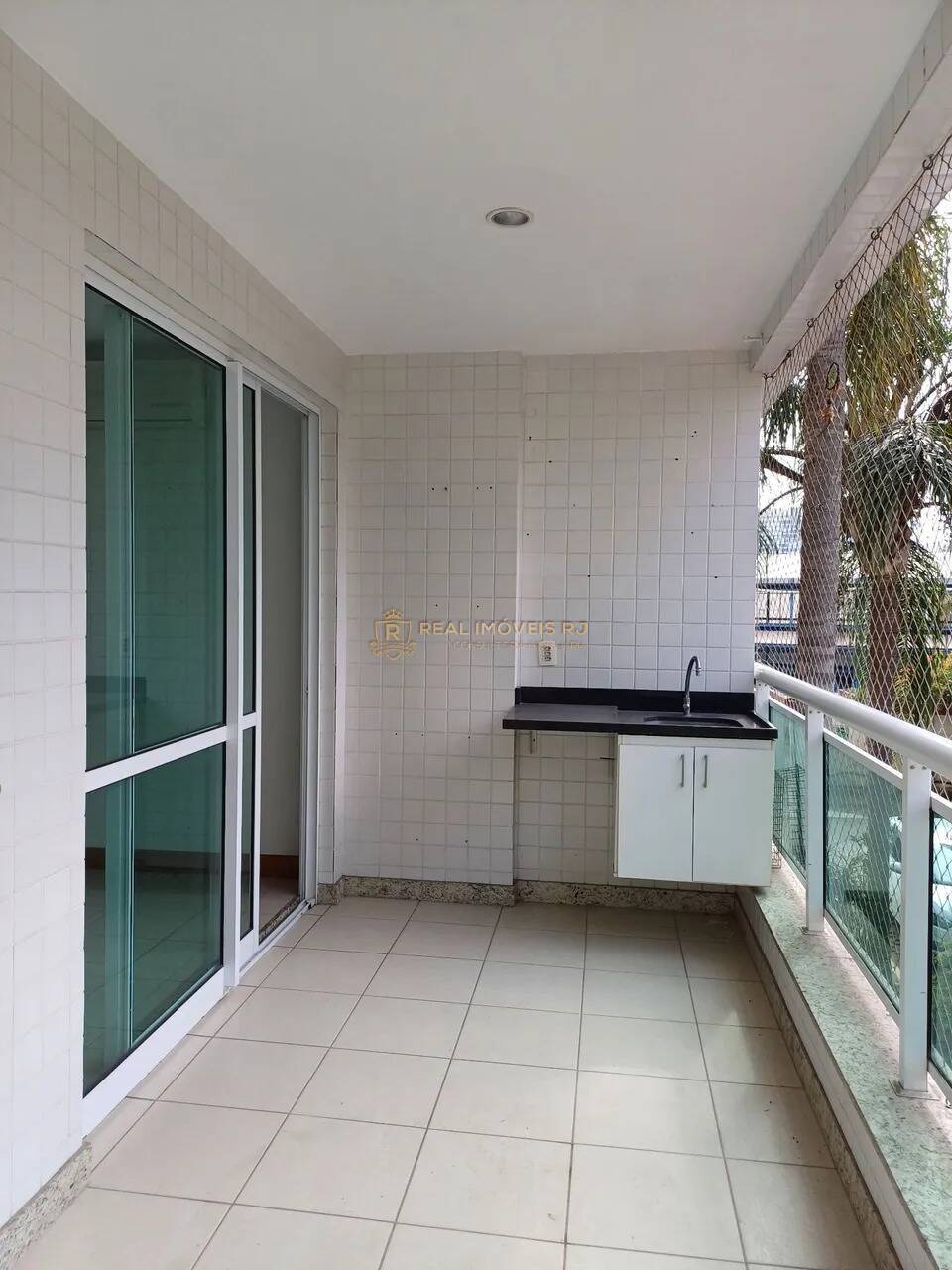 Apartamento à venda com 3 quartos, 80m² - Foto 2