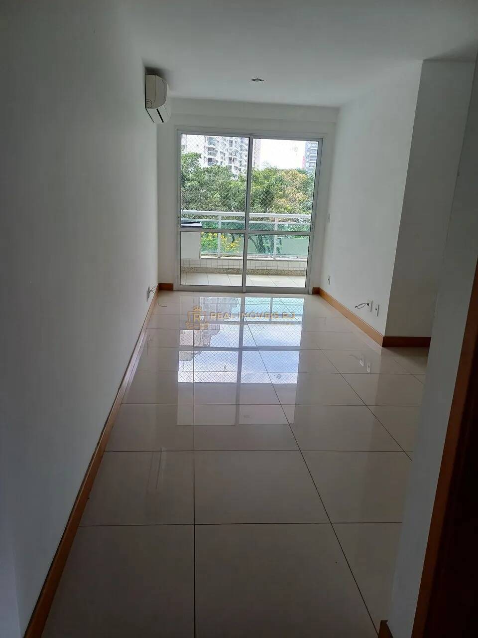 Apartamento à venda com 3 quartos, 80m² - Foto 3