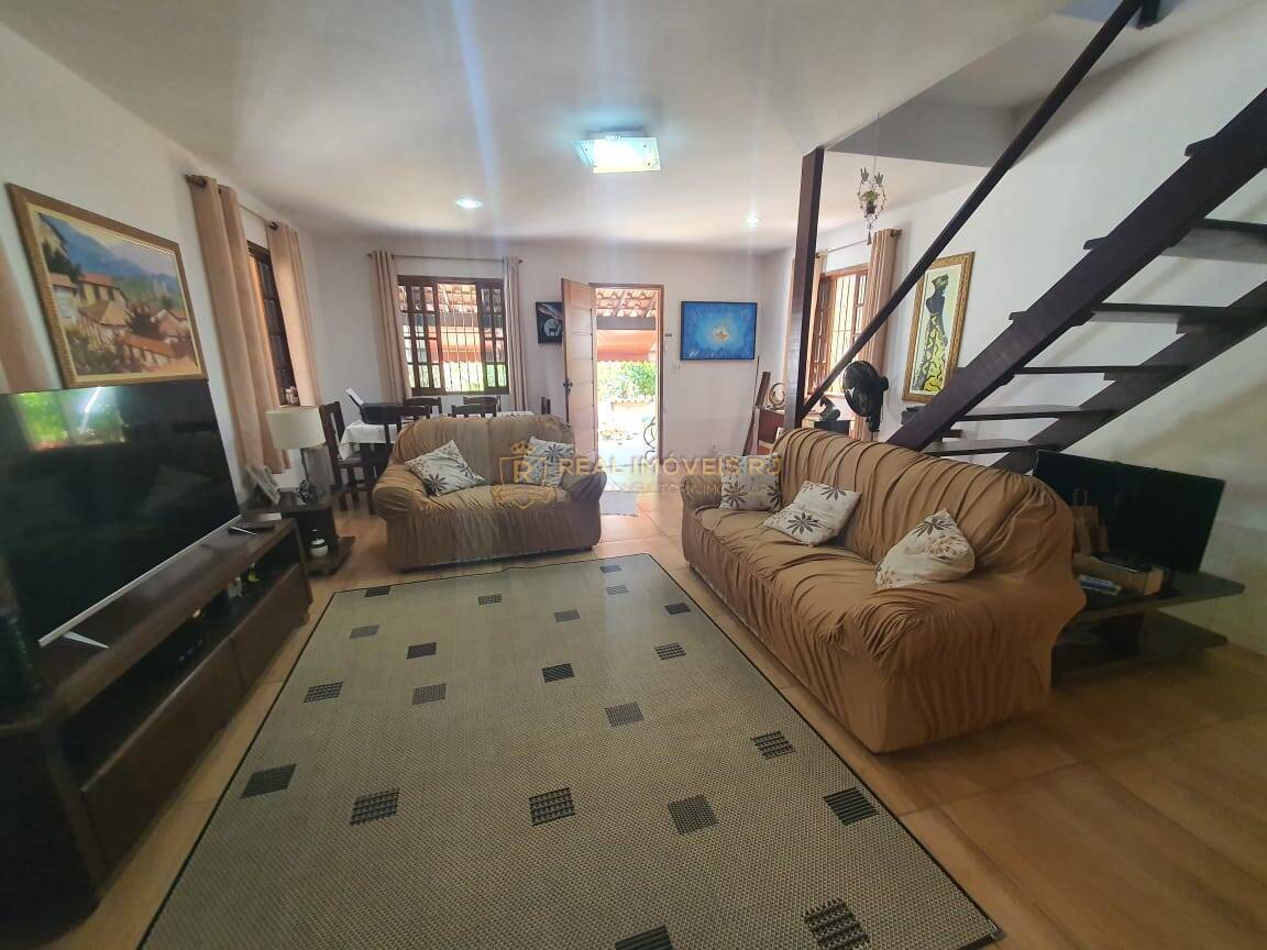 Casa à venda com 4 quartos, 326m² - Foto 4