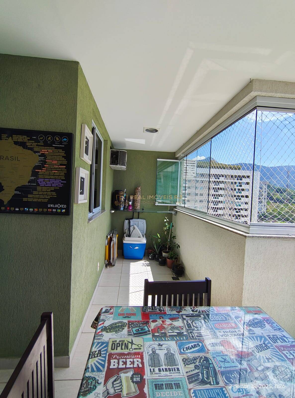 Apartamento à venda com 3 quartos, 85m² - Foto 2