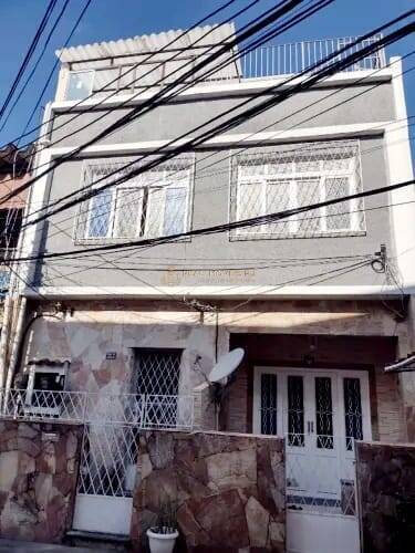 Casa à venda com 5 quartos, 200m² - Foto 3
