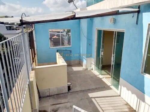 Casa à venda com 5 quartos, 200m² - Foto 4