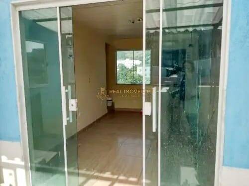 Casa à venda com 5 quartos, 200m² - Foto 5