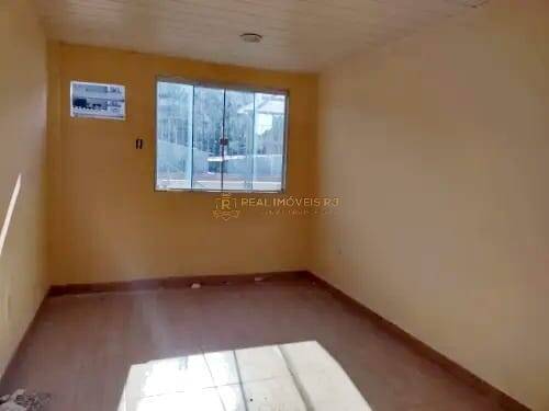 Casa à venda com 5 quartos, 200m² - Foto 13