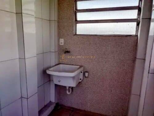 Casa à venda com 5 quartos, 200m² - Foto 17
