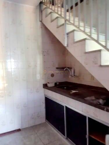 Casa à venda com 5 quartos, 200m² - Foto 16