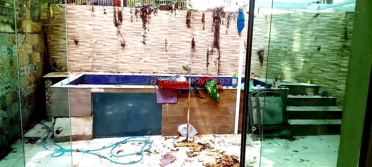 Casa, 5 quartos, 220 m² - Foto 10