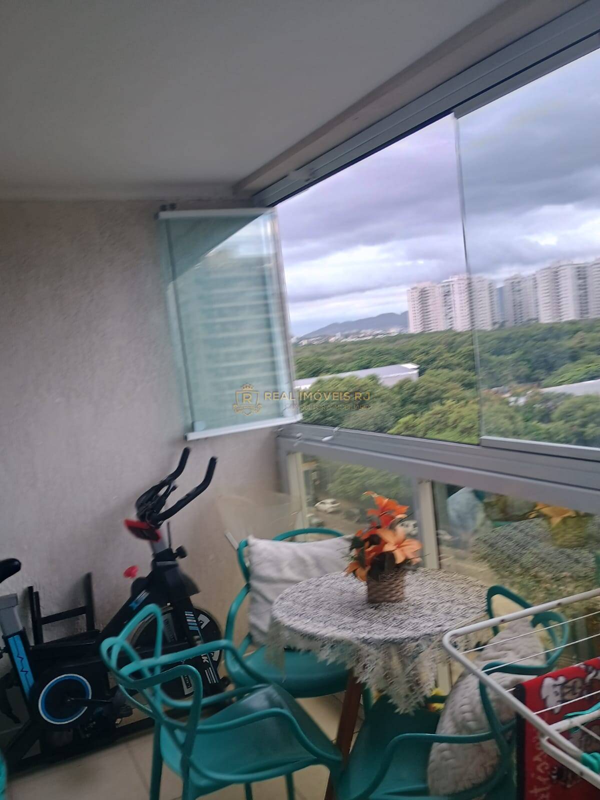 Apartamento à venda e aluguel com 2 quartos, 75m² - Foto 4
