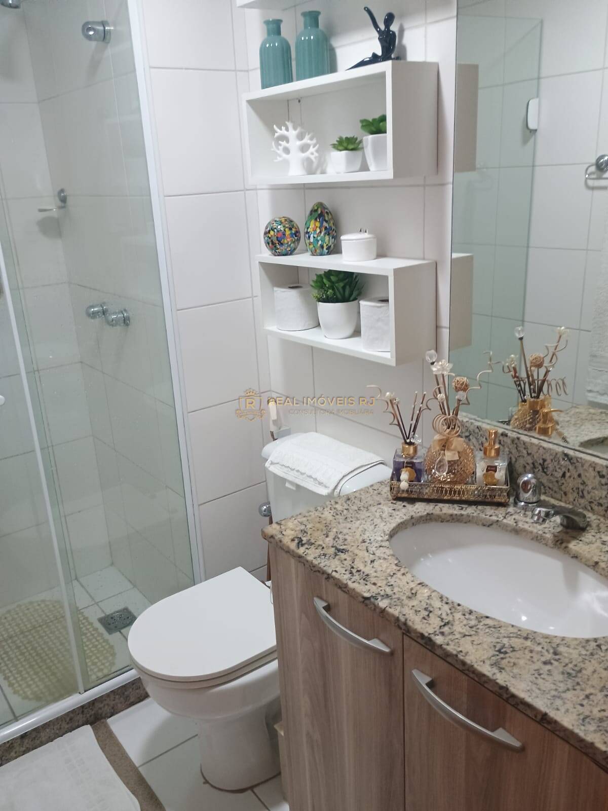 Apartamento à venda e aluguel com 2 quartos, 75m² - Foto 27