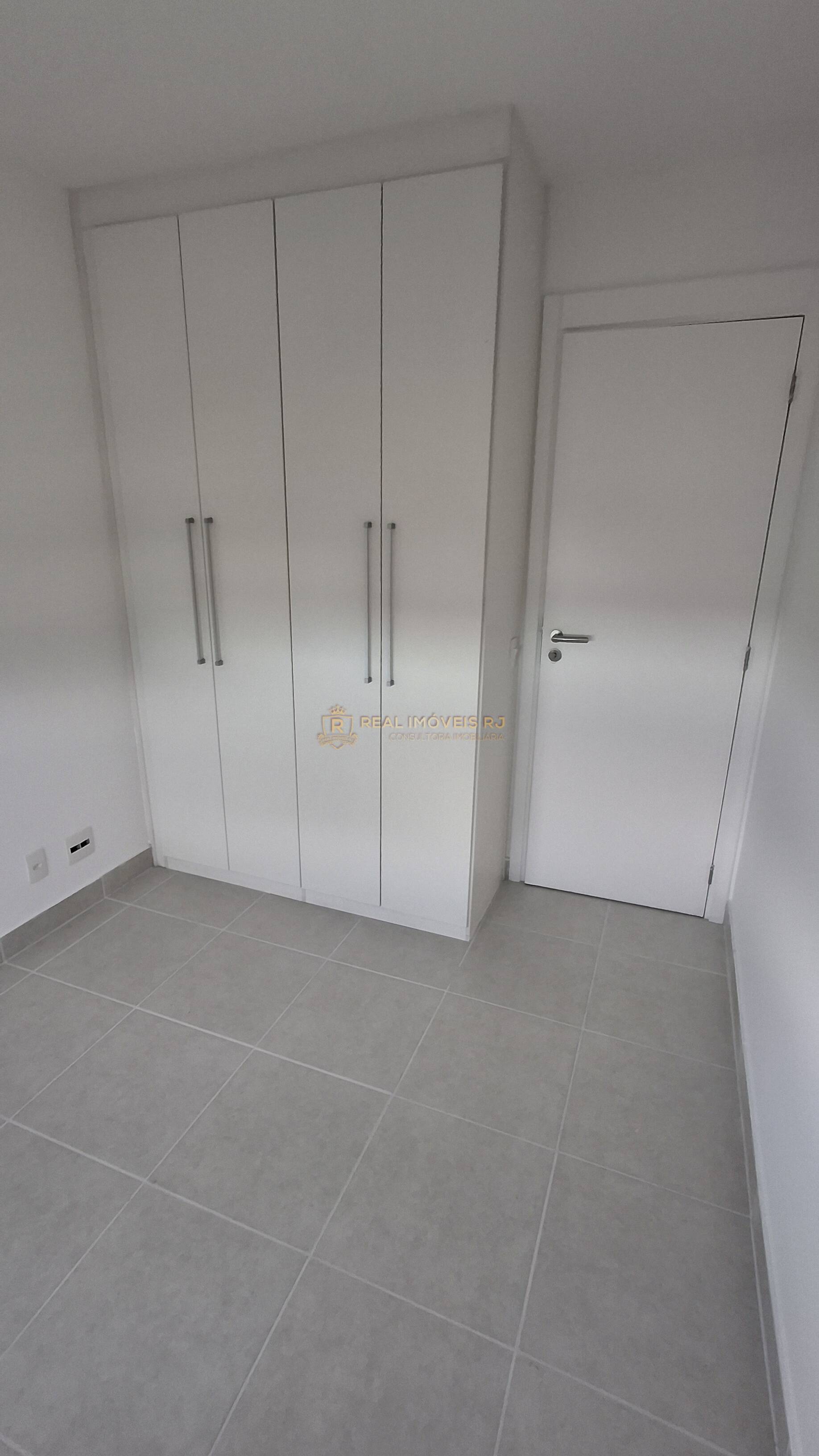 Apartamento à venda com 2 quartos, 61m² - Foto 12