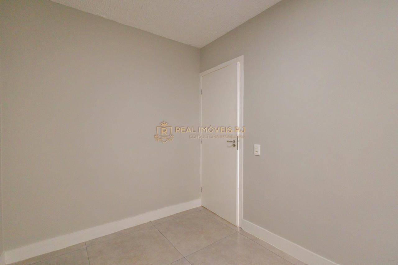Apartamento à venda com 2 quartos, 43m² - Foto 11
