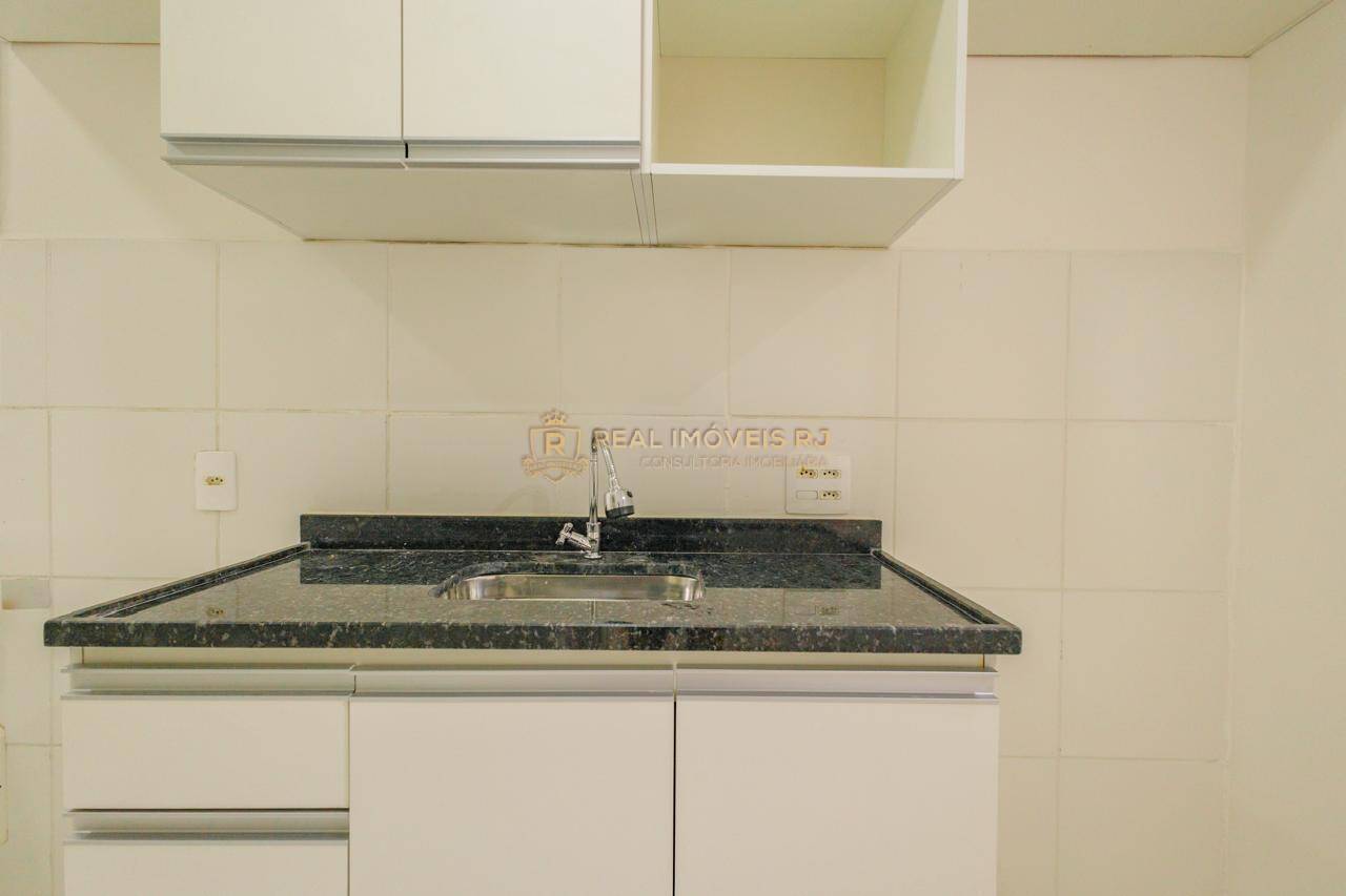 Apartamento à venda com 2 quartos, 43m² - Foto 17