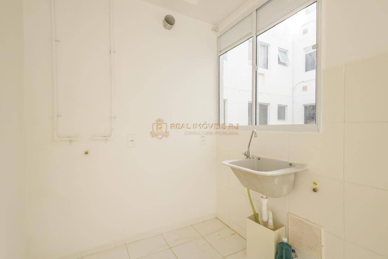 Apartamento à venda com 2 quartos, 43m² - Foto 13