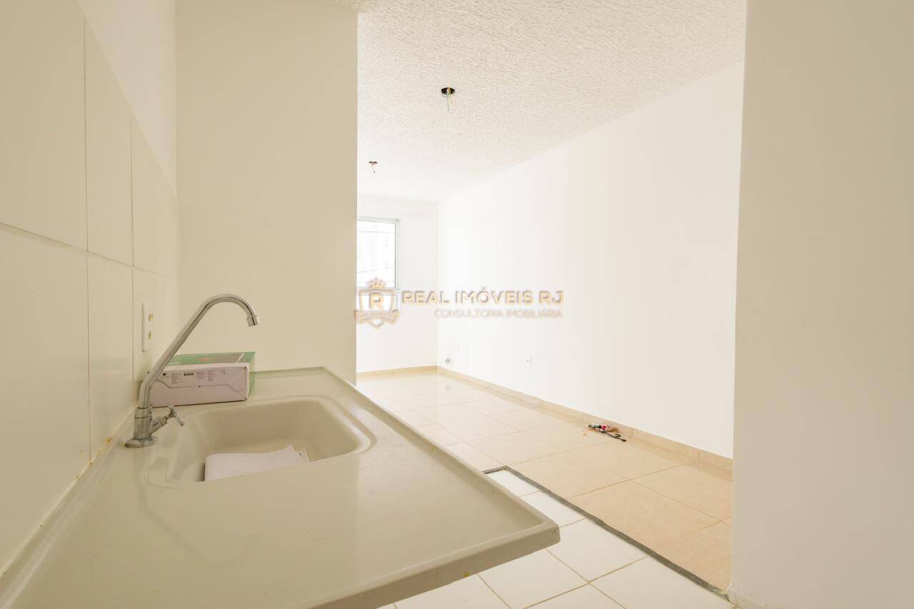 Apartamento à venda com 2 quartos, 43m² - Foto 14