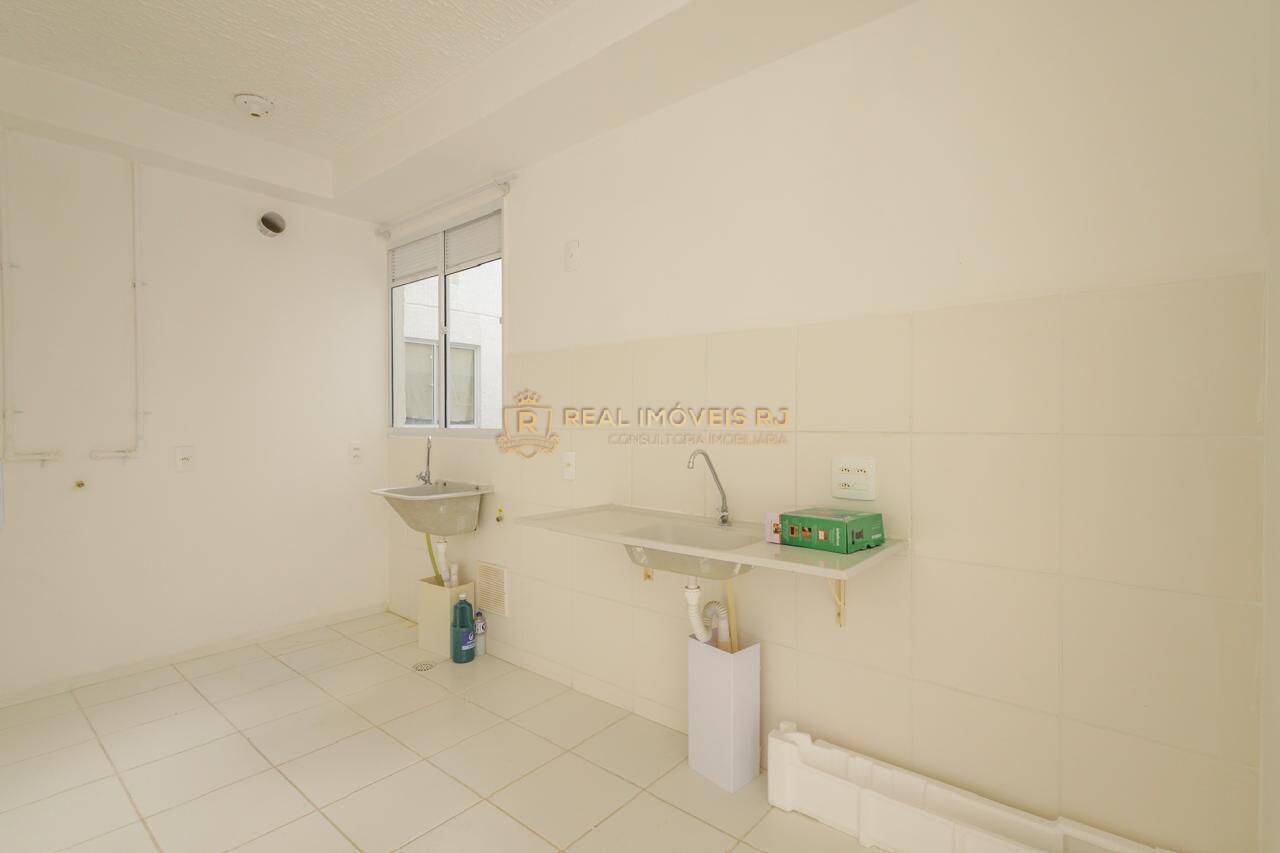 Apartamento à venda com 2 quartos, 43m² - Foto 17