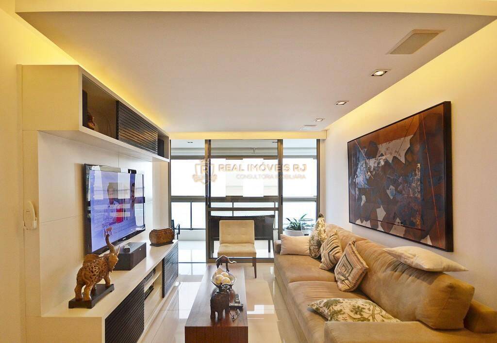 Apartamento para alugar com 4 quartos, 150m² - Foto 8