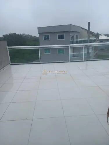 Casa à venda com 3 quartos, 240m² - Foto 2