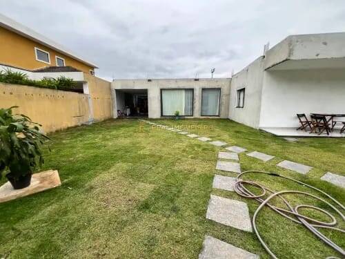 Casa, 2 quartos, 200 m² - Foto 1