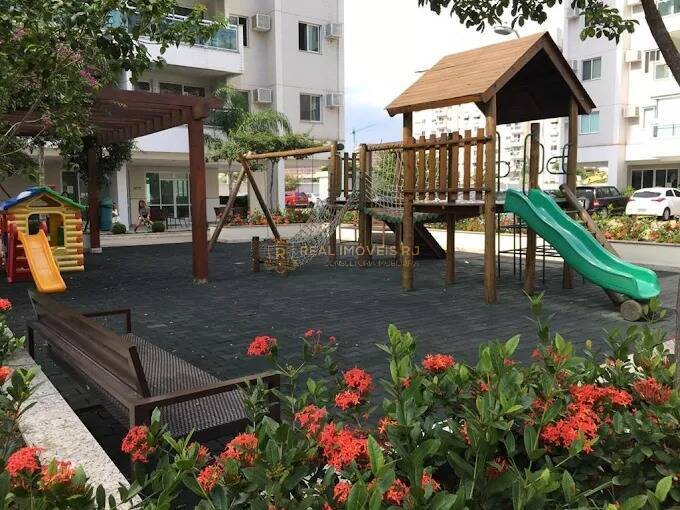 Apartamento à venda com 2 quartos, 78m² - Foto 2