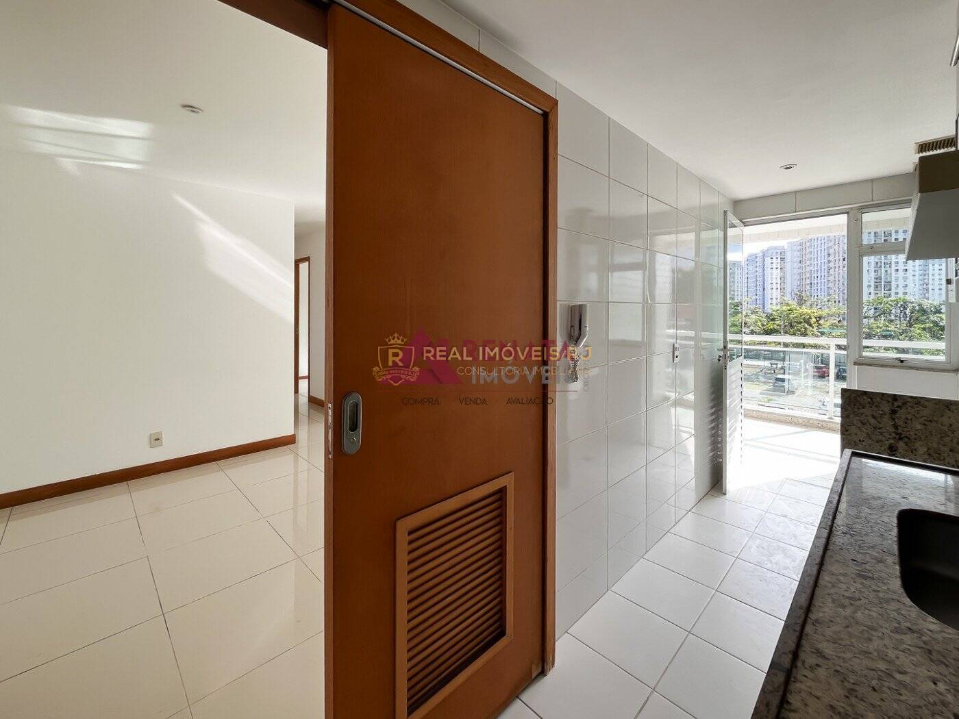 Apartamento à venda com 2 quartos, 78m² - Foto 11