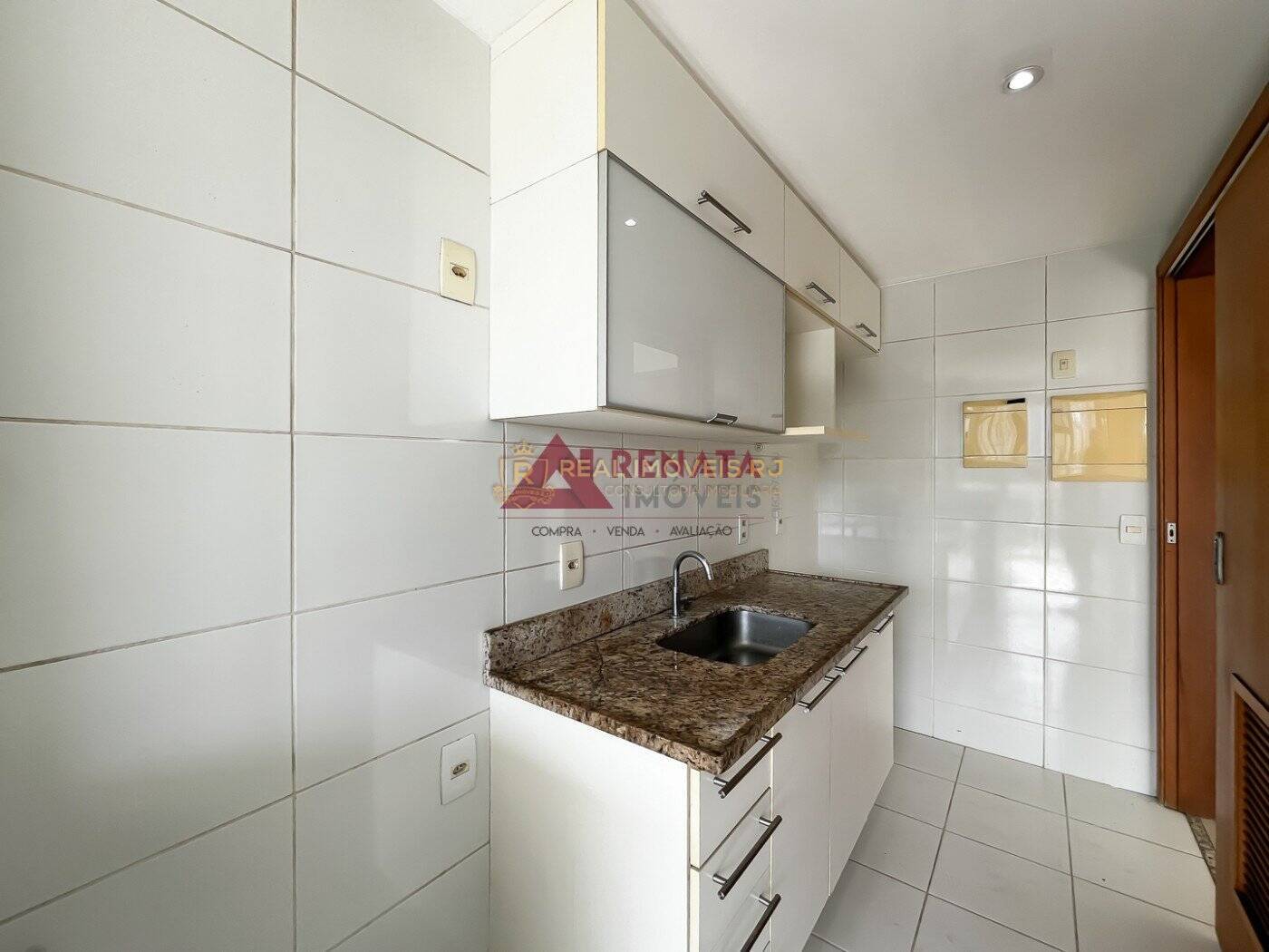 Apartamento à venda com 2 quartos, 78m² - Foto 13