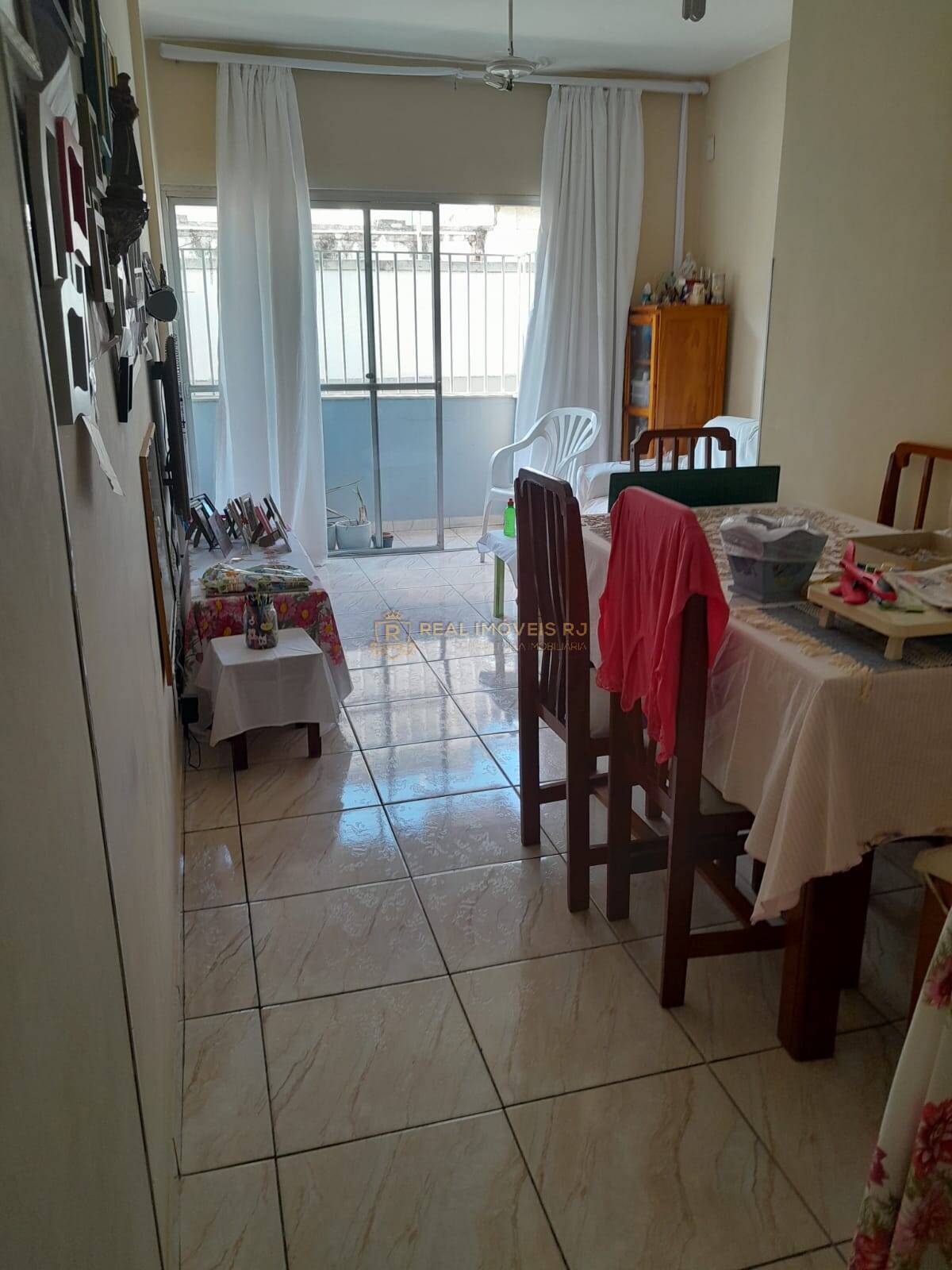 Apartamento à venda com 2 quartos, 71m² - Foto 4