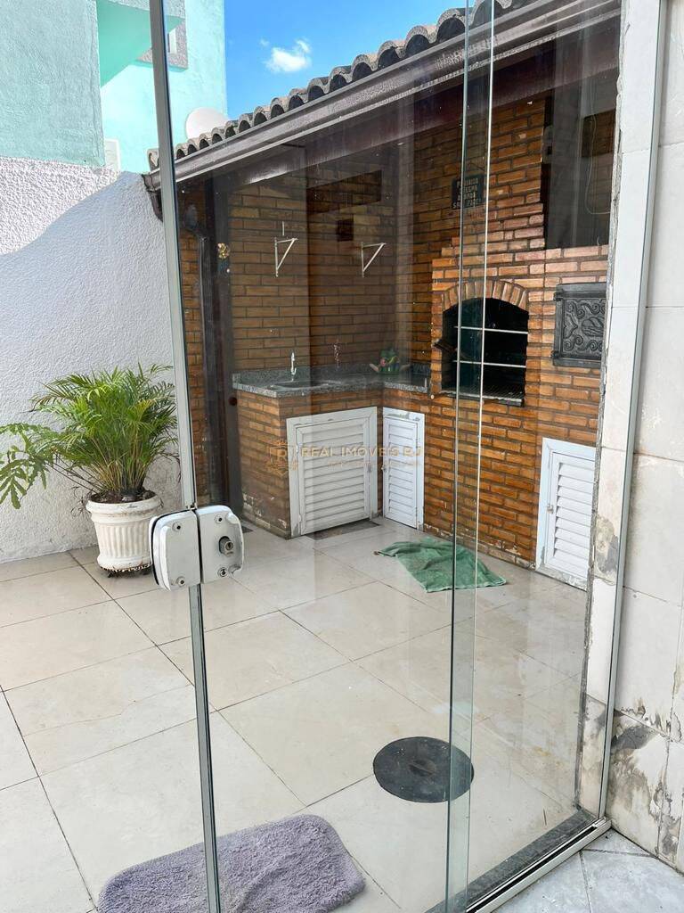 Casa para alugar com 3 quartos, 200m² - Foto 9