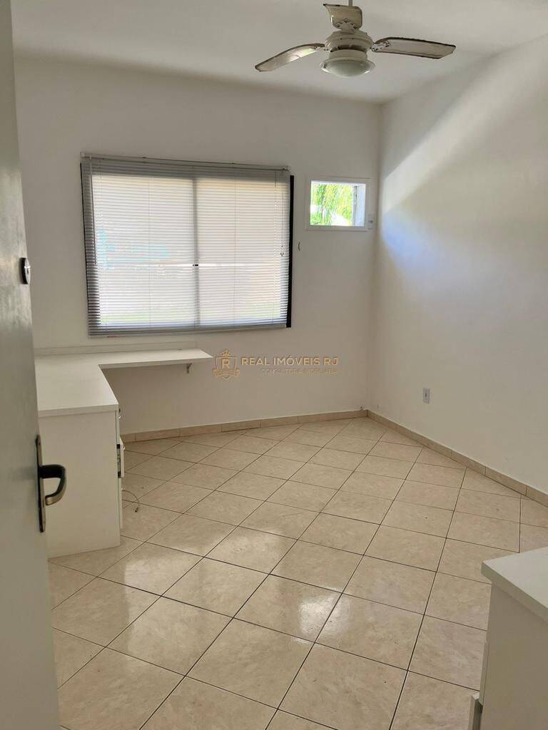 Casa para alugar com 3 quartos, 200m² - Foto 14