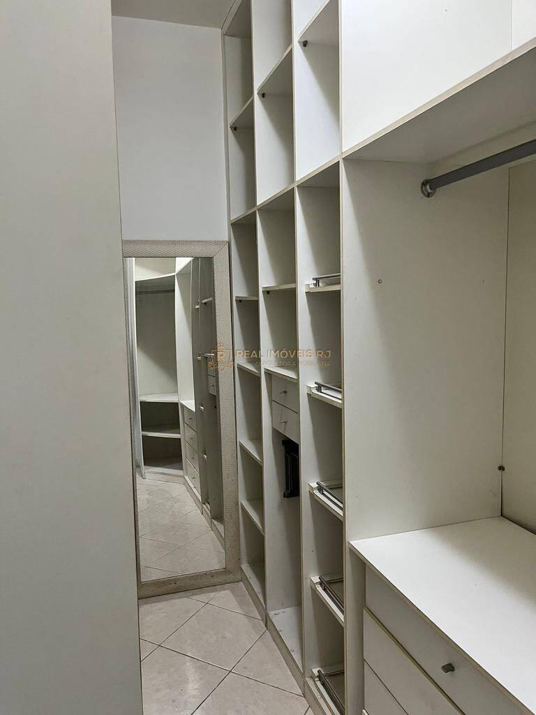 Casa para alugar com 3 quartos, 200m² - Foto 13