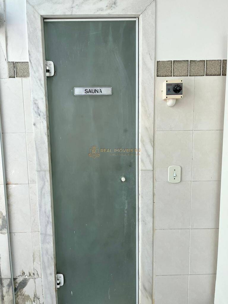 Casa para alugar com 3 quartos, 200m² - Foto 24