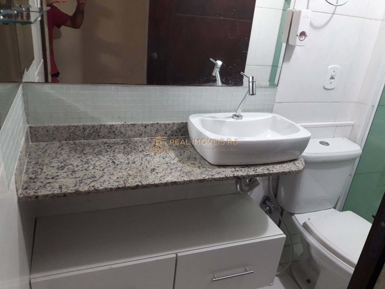 Apartamento à venda com 2 quartos, 64m² - Foto 11