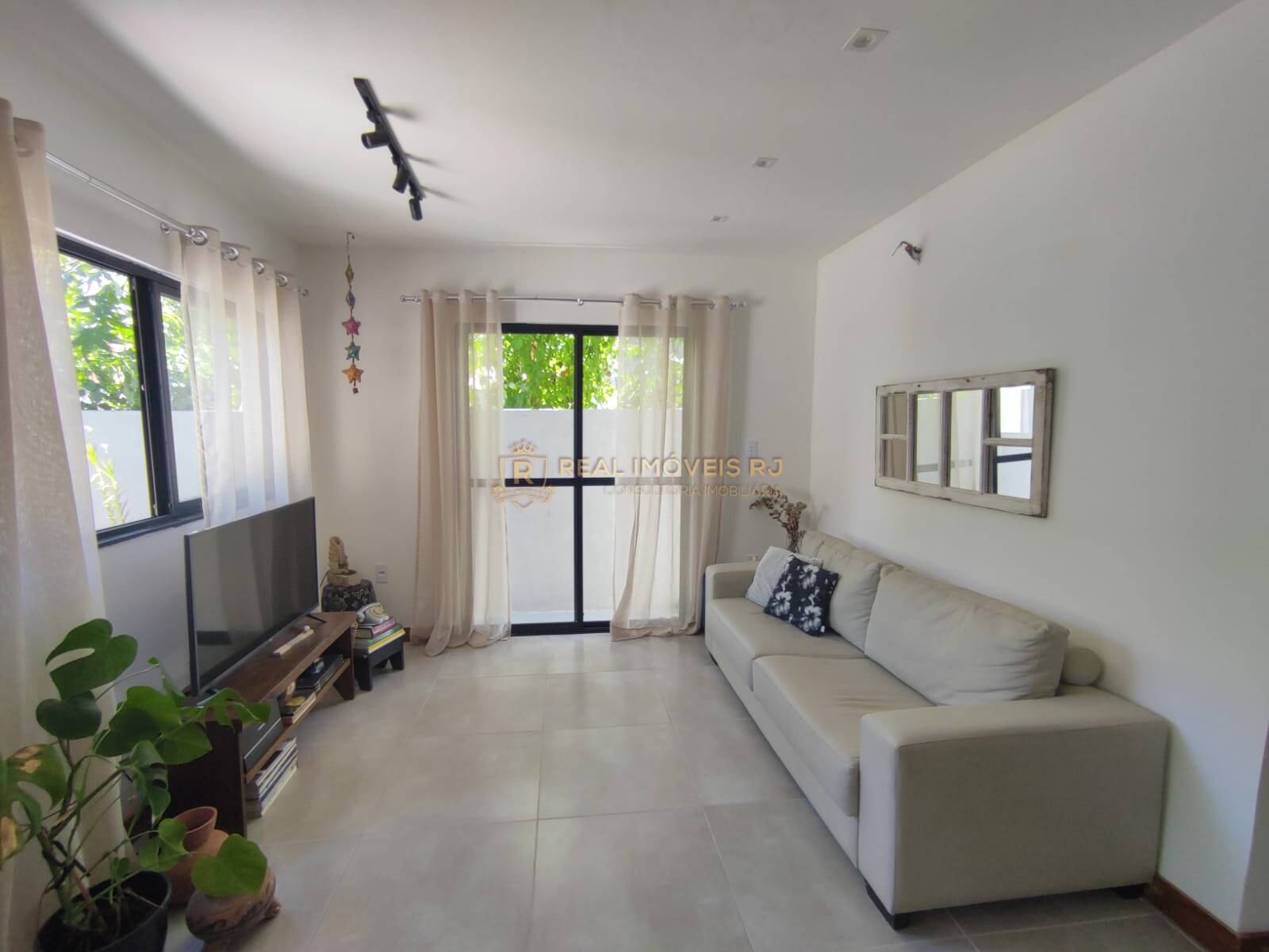 Casa à venda com 2 quartos, 110m² - Foto 3