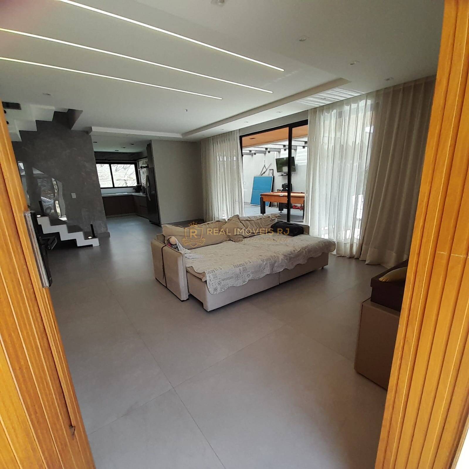 Casa à venda com 3 quartos, 420m² - Foto 13
