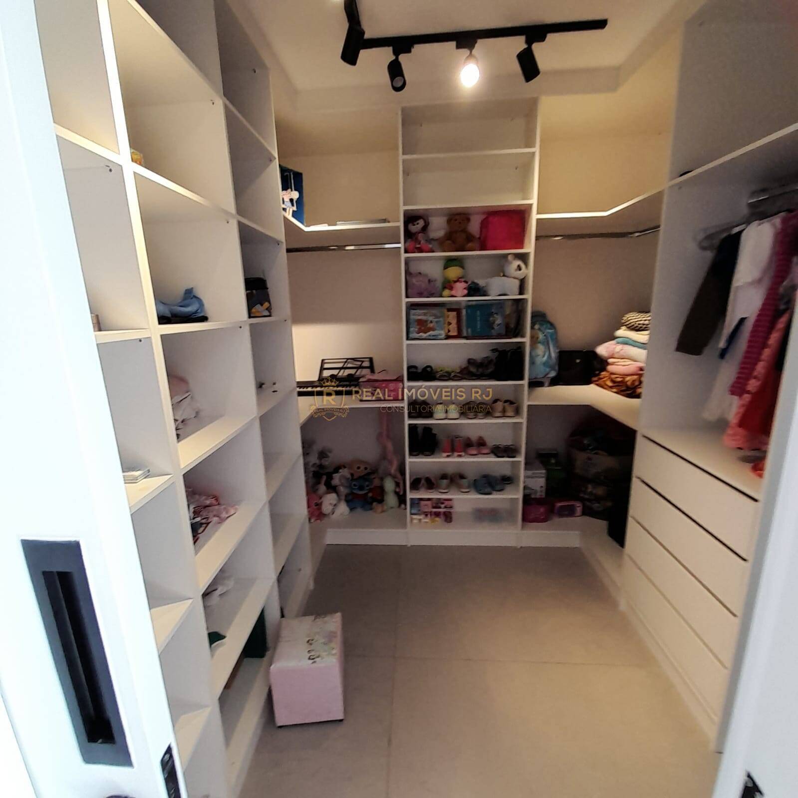 Casa à venda com 3 quartos, 420m² - Foto 28