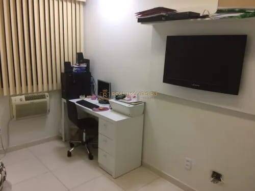 Apartamento à venda com 2 quartos, 70m² - Foto 10