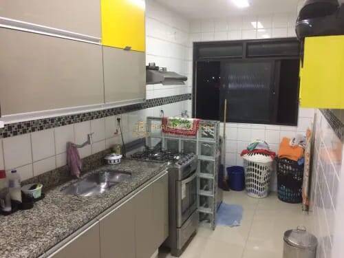Apartamento à venda com 2 quartos, 70m² - Foto 7