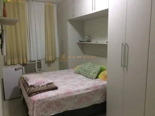 Apartamento à venda com 2 quartos, 70m² - Foto 12