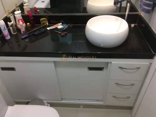 Apartamento à venda com 2 quartos, 70m² - Foto 19