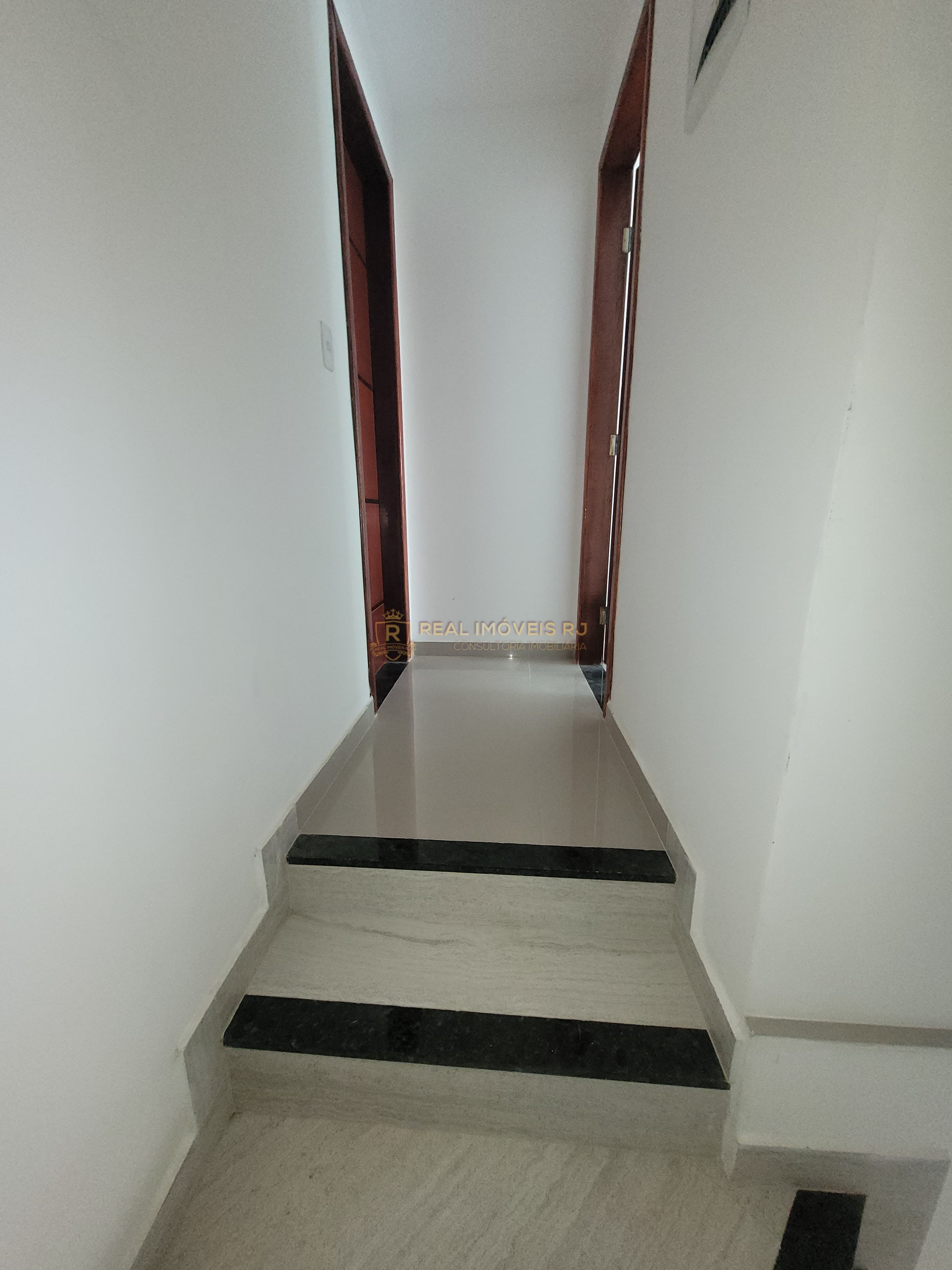 Casa à venda com 4 quartos, 135m² - Foto 13