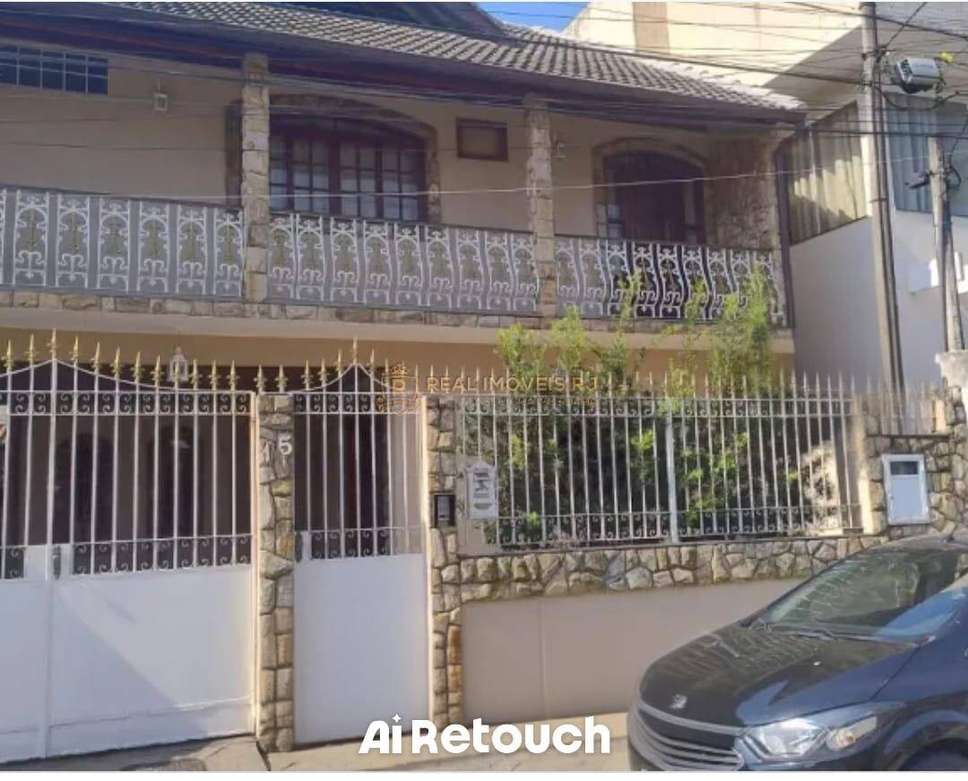Casa, 3 quartos, 220 m² - Foto 1