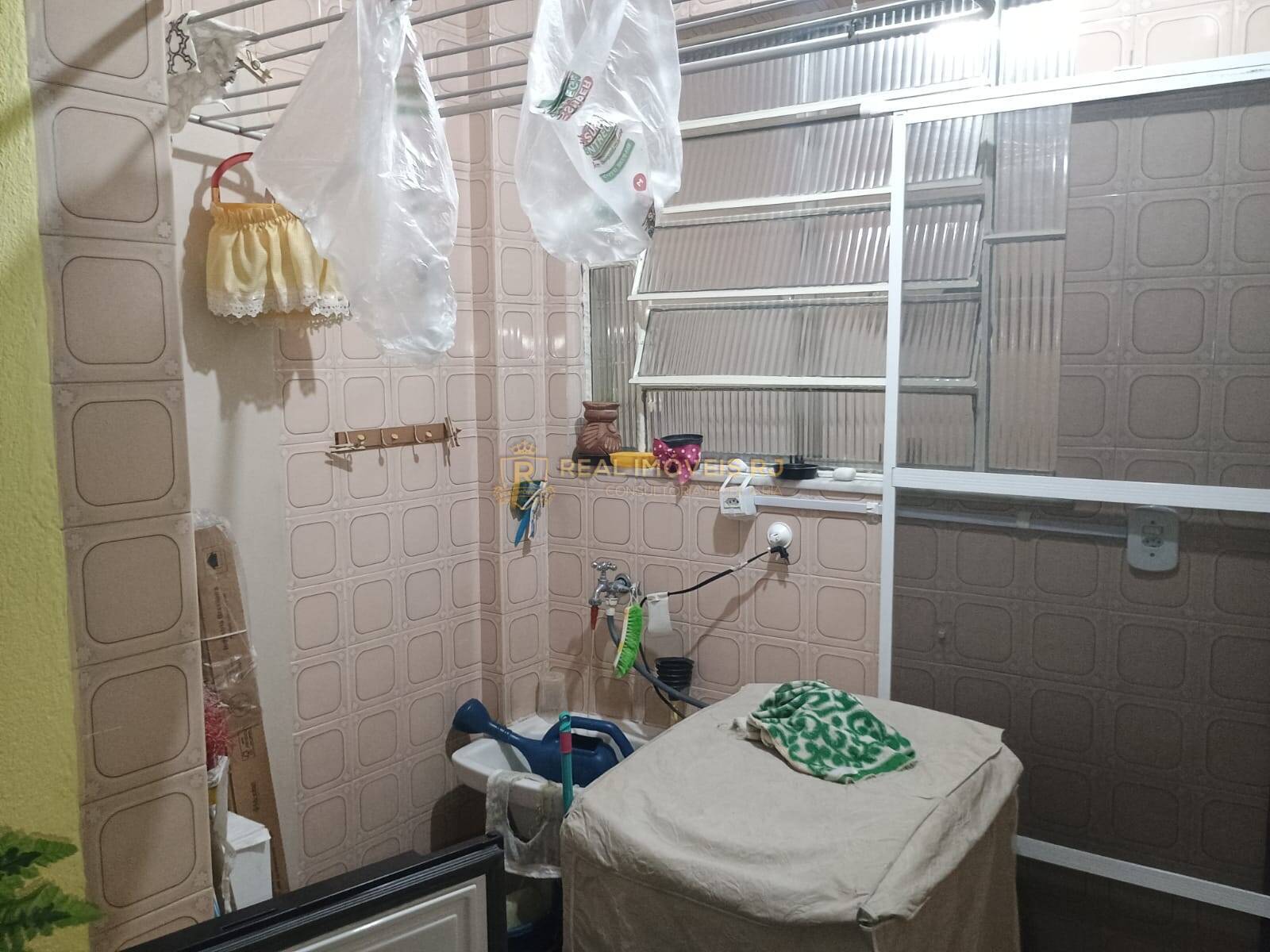 Apartamento para alugar com 2 quartos, 60m² - Foto 15