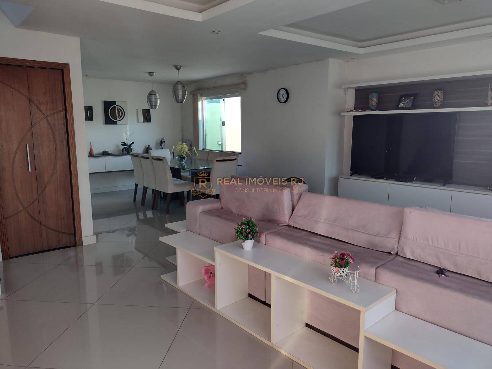 Casa à venda com 3 quartos, 270m² - Foto 3