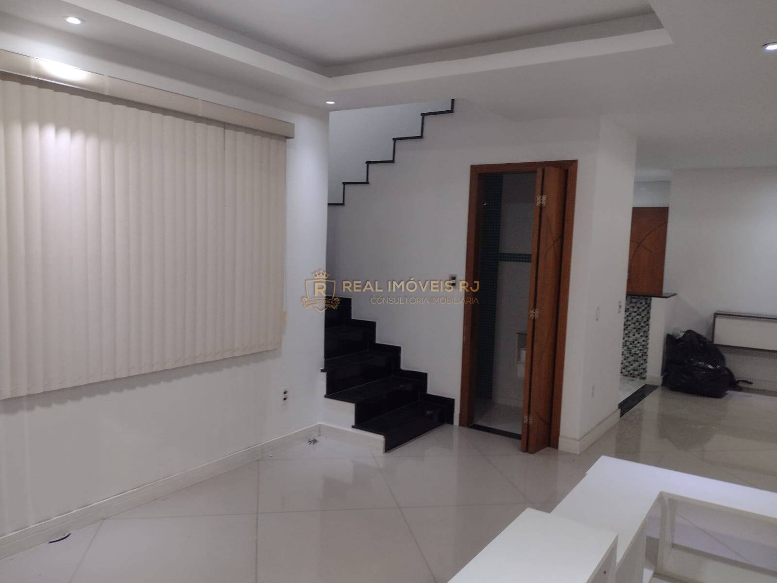 Casa à venda com 3 quartos, 270m² - Foto 10