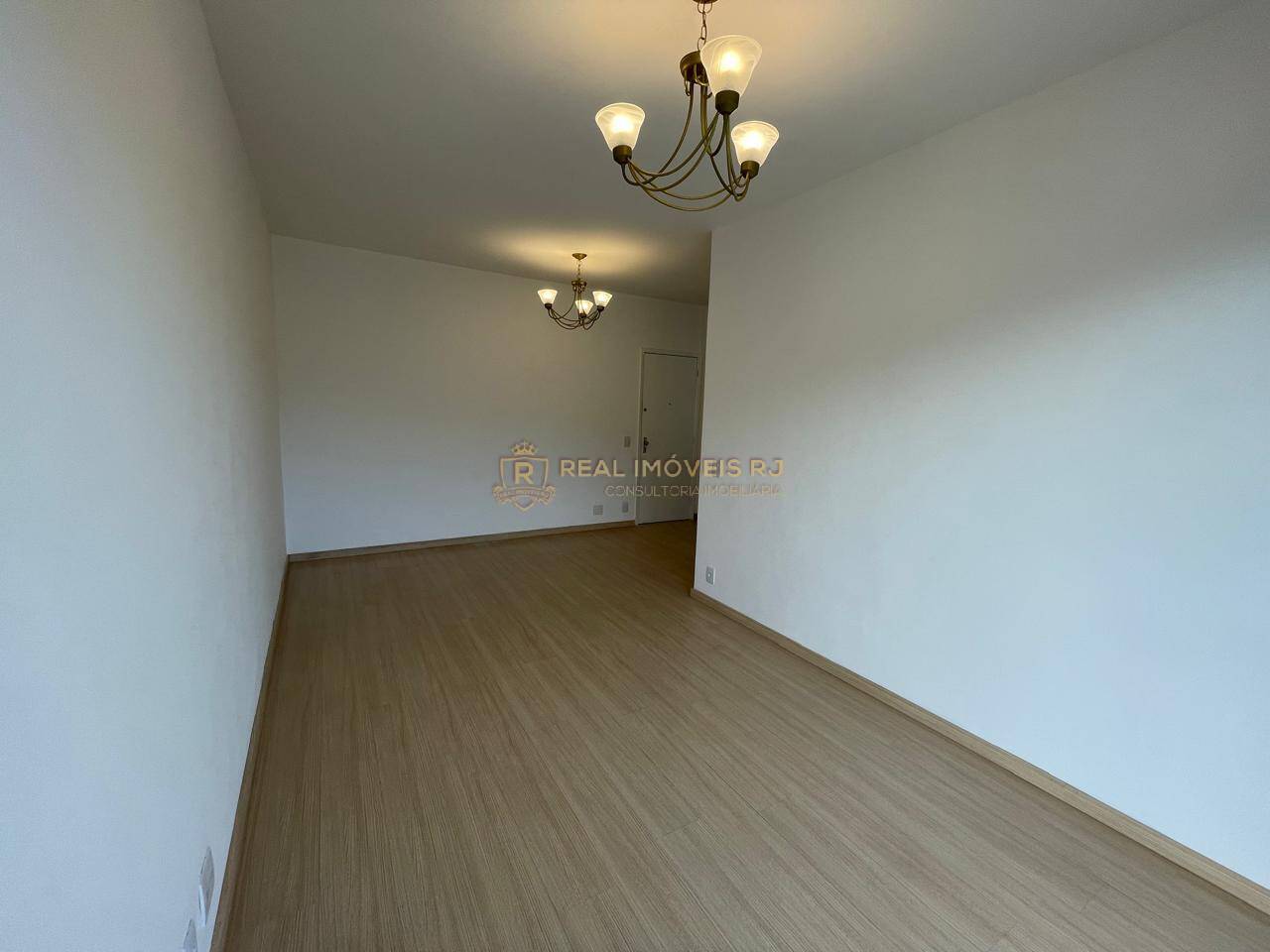 Apartamento à venda com 2 quartos, 65m² - Foto 5