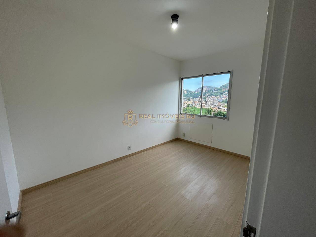 Apartamento à venda com 2 quartos, 65m² - Foto 7