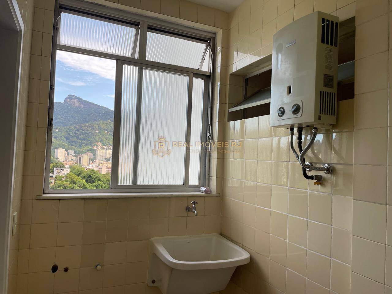Apartamento à venda com 2 quartos, 65m² - Foto 14