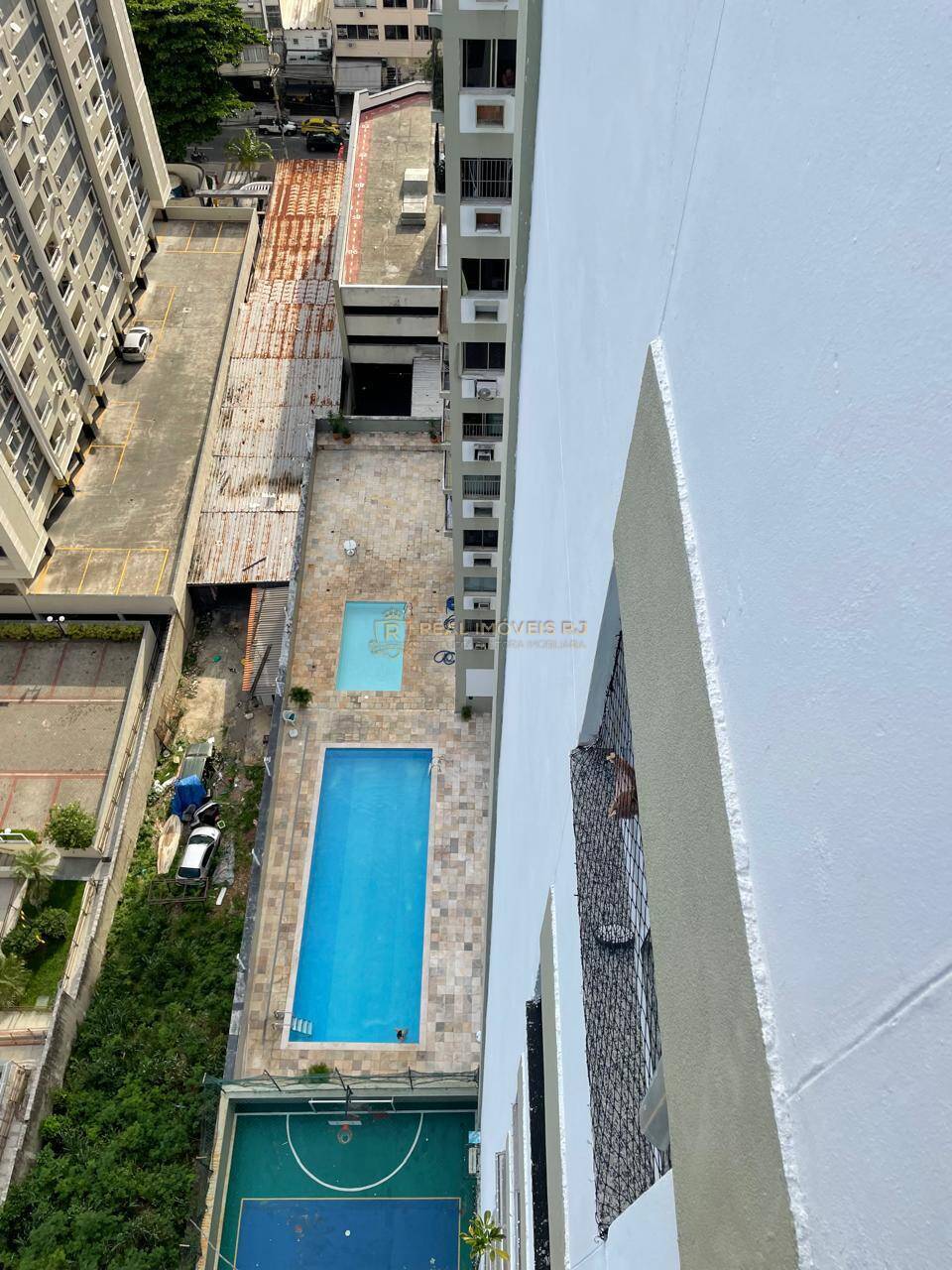 Apartamento à venda com 2 quartos, 65m² - Foto 22
