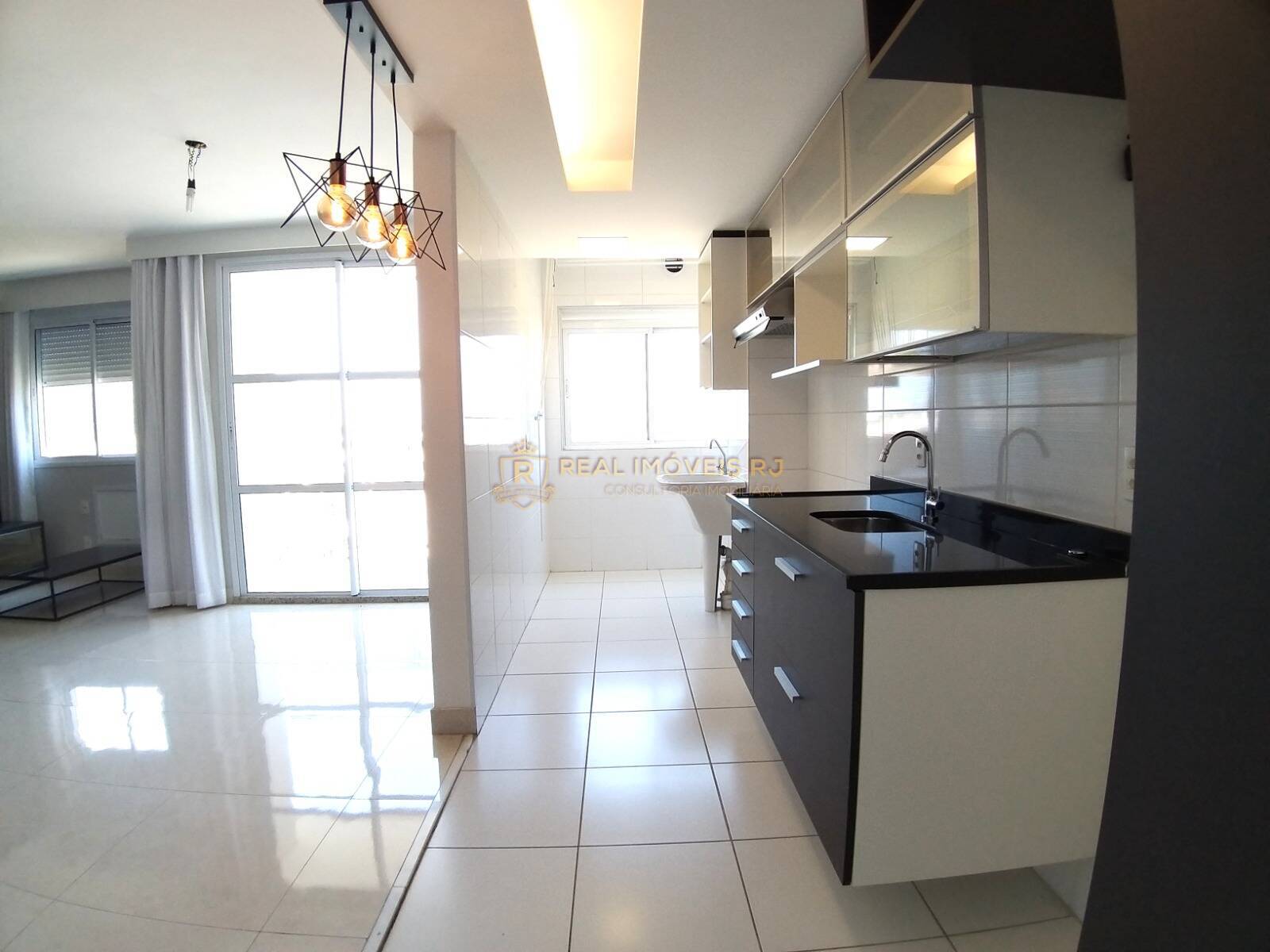 Apartamento à venda com 2 quartos, 70m² - Foto 11
